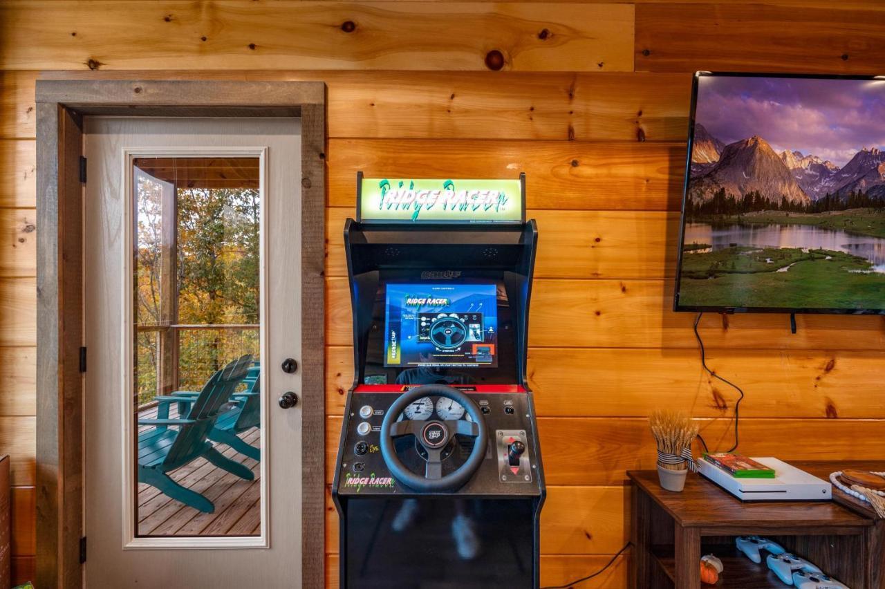 The Overlook - '21 Cabin - Gorgeous Unobstructed Views - Fire Pit Table - Gamerm - Hottub - Xbox - Lots Of Bears Gatlinburg Eksteriør billede