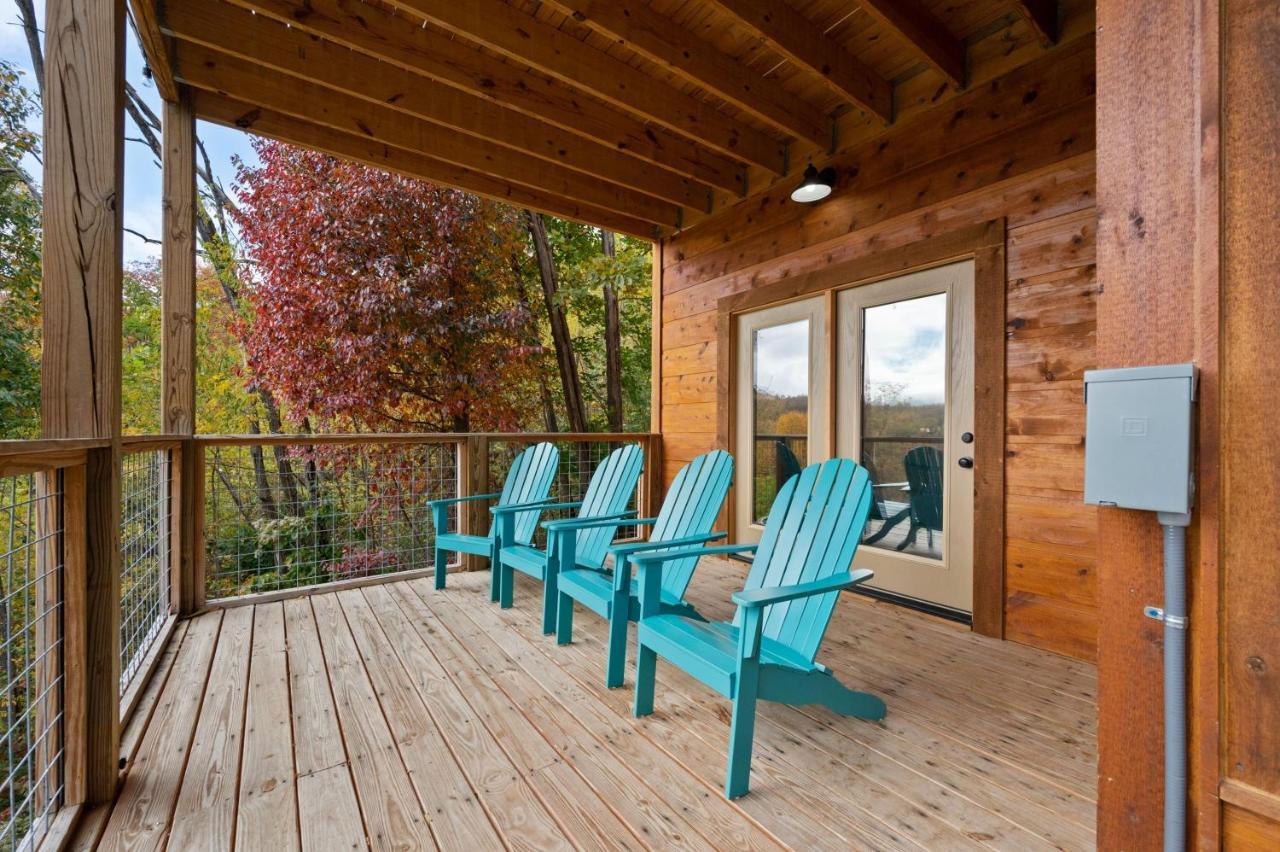 The Overlook - '21 Cabin - Gorgeous Unobstructed Views - Fire Pit Table - Gamerm - Hottub - Xbox - Lots Of Bears Gatlinburg Eksteriør billede