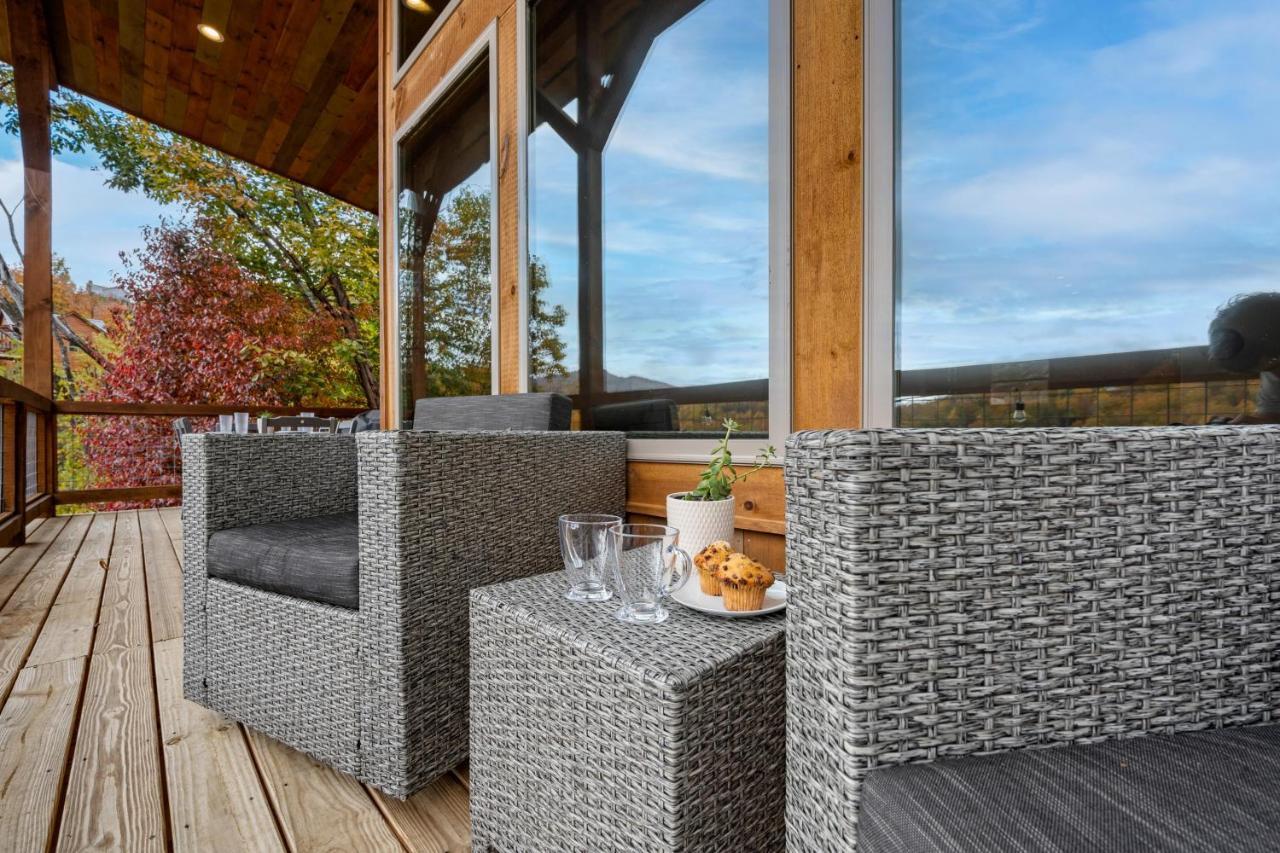 The Overlook - '21 Cabin - Gorgeous Unobstructed Views - Fire Pit Table - Gamerm - Hottub - Xbox - Lots Of Bears Gatlinburg Eksteriør billede