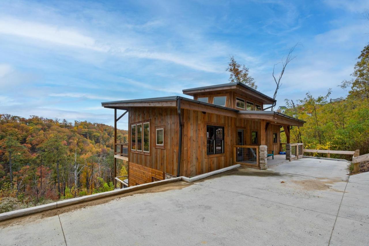 The Overlook - '21 Cabin - Gorgeous Unobstructed Views - Fire Pit Table - Gamerm - Hottub - Xbox - Lots Of Bears Gatlinburg Eksteriør billede