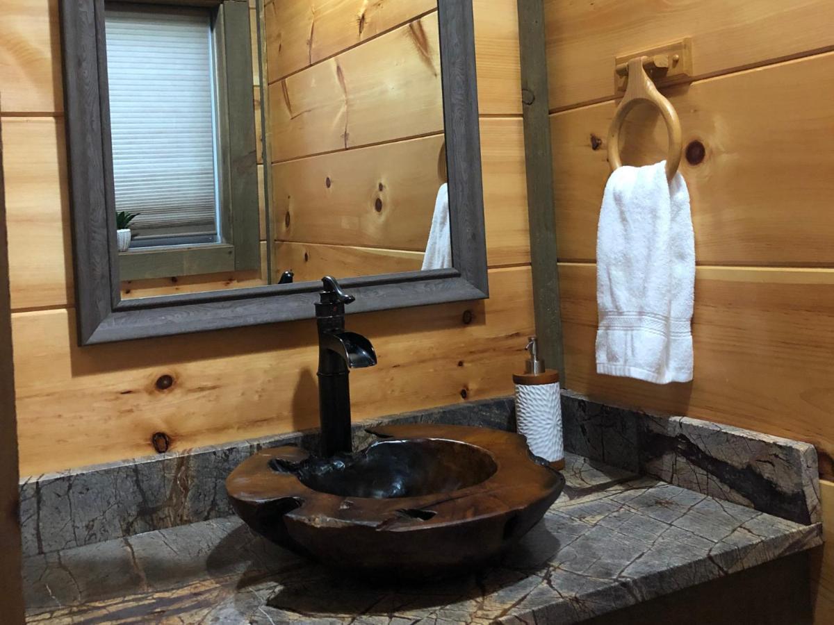 The Overlook - '21 Cabin - Gorgeous Unobstructed Views - Fire Pit Table - Gamerm - Hottub - Xbox - Lots Of Bears Gatlinburg Eksteriør billede